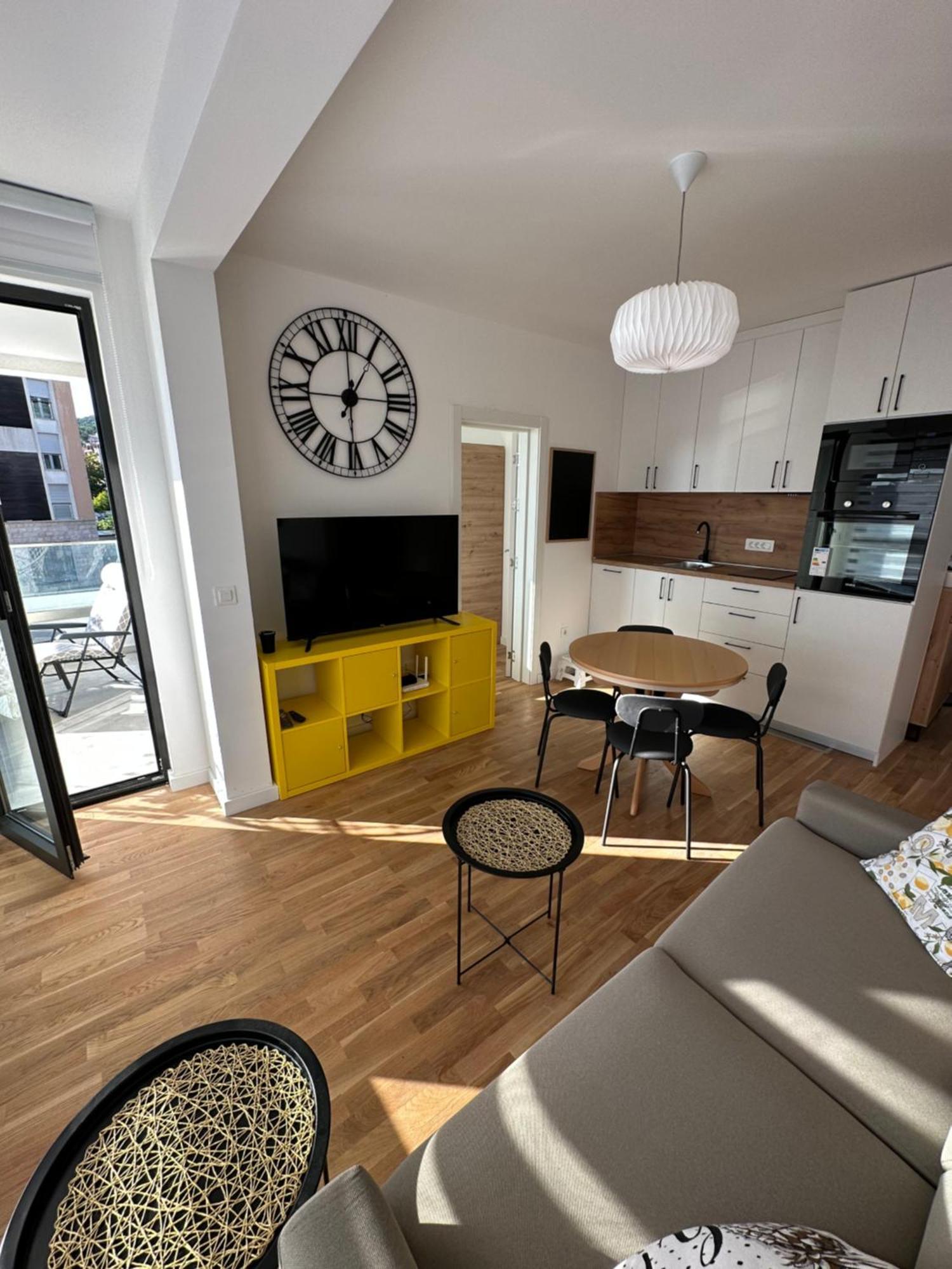 Appartamento Apartman Javi Bar Esterno foto